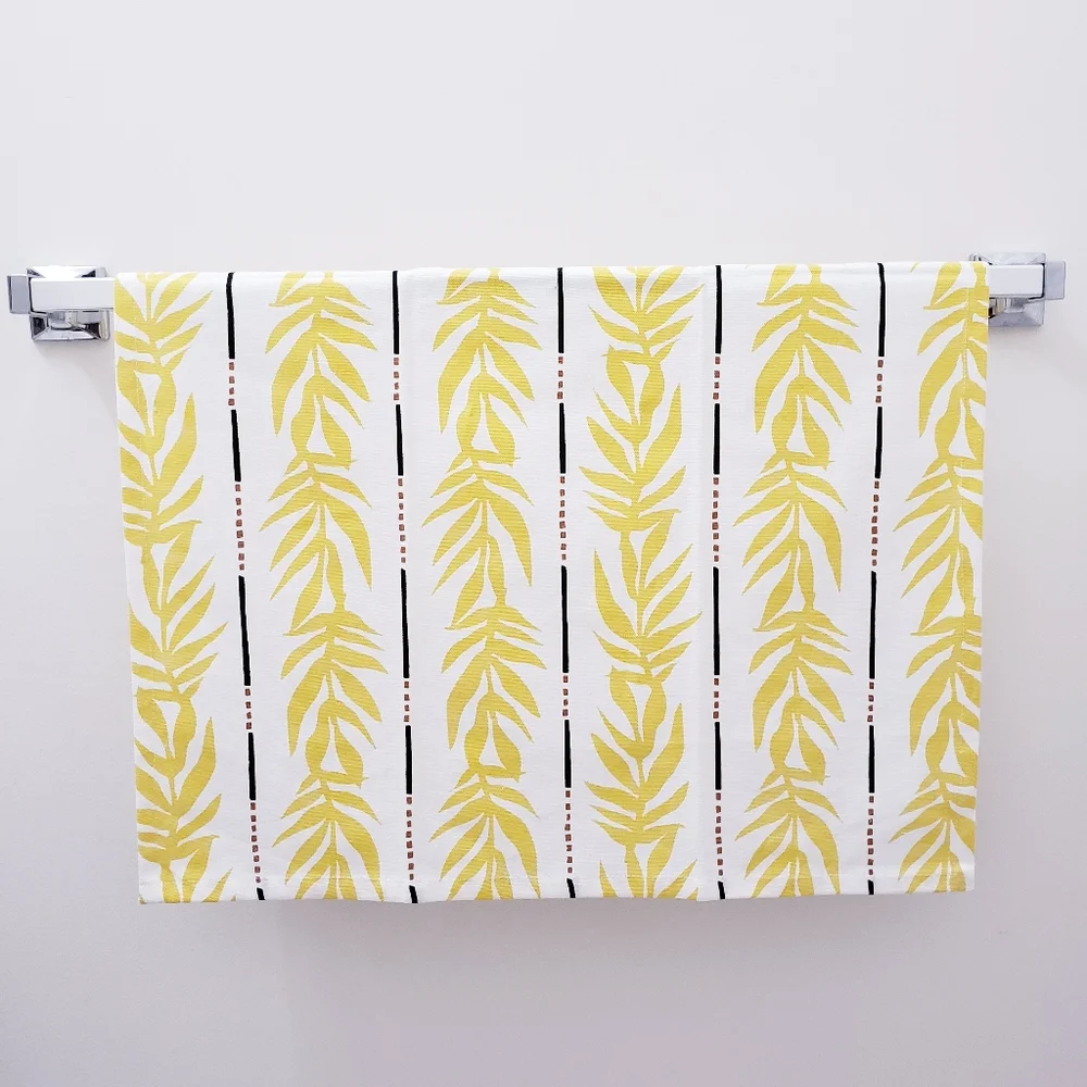❤️NEW!❤️ #9083 ■Drew Barrymore Hang'N'Snap HAND Towel 🤍Select Snap